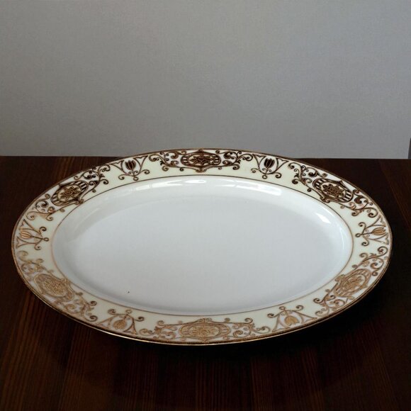 Noritake 175 10" oval serving platter Gold Christmas Ball - Picture 1 of 12